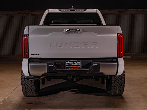Used 2025 Toyota Tundra Limited AWD/4WD image 8