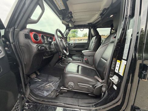 Used 2018 Jeep Wrangler Unlimited Rubicon AWD/4WD image 12