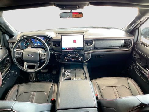 Used 2024 Ford Expedition Max Limited image 26