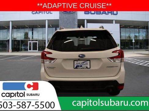 Used 2023 Subaru Forester Premium image 4