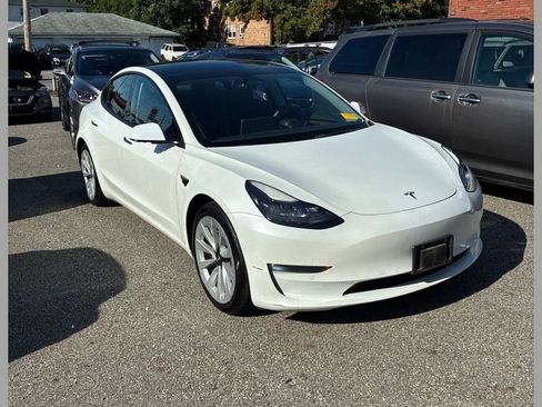 Used 2022 Tesla Model 3 Long Range AWD/4WD image 1