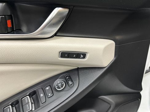 Used 2018 Honda Accord EX-L image 12