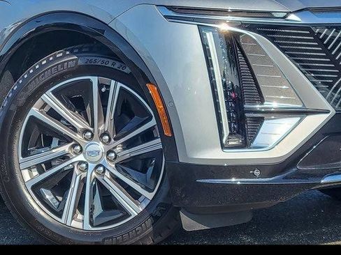 Certified 2024 Cadillac Lyriq Luxury RWD image 4