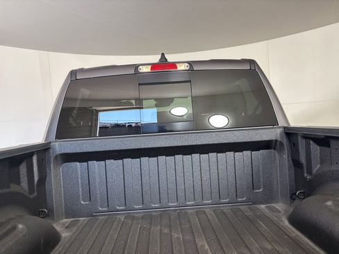 Used 2023 RAM 1500 Laramie AWD/4WD image 22