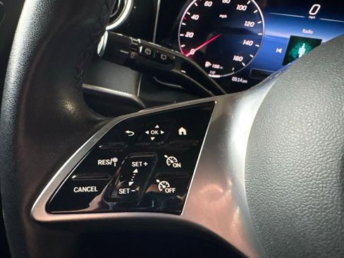 Used 2024 Mercedes-Benz GLC 300 4MATIC image 34