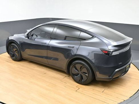 Used 2026 Tesla Model Y Long Range AWD/4WD image 5