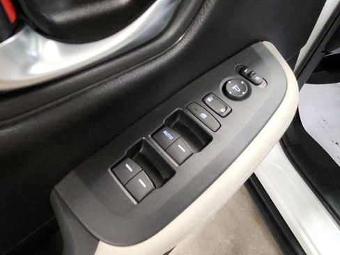 Used 2024 Honda HR-V LX image 22