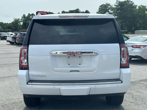 Used 2017 GMC Yukon Denali w/ Open Road Package AWD/4WD image 8