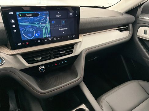 New 2026 Ford Explorer Active w/ Active Comfort Package image 24