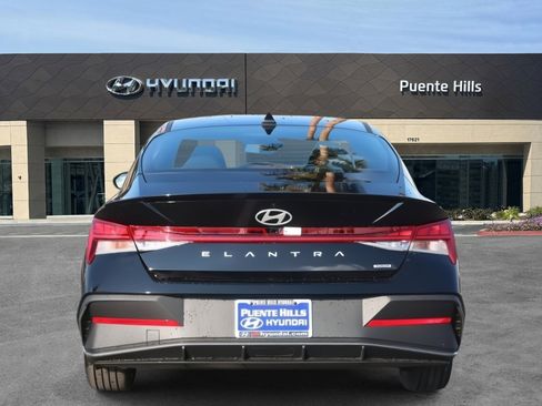 New 2026 Hyundai Elantra Sport image 5