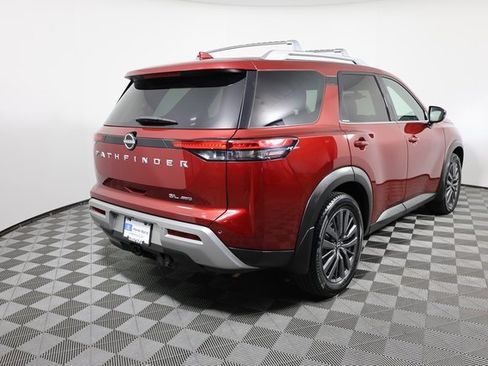 Used 2022 Nissan Pathfinder SL w/ SL Premium Package image 5
