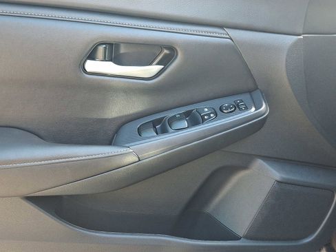 Used 2023 Nissan Sentra S image 15