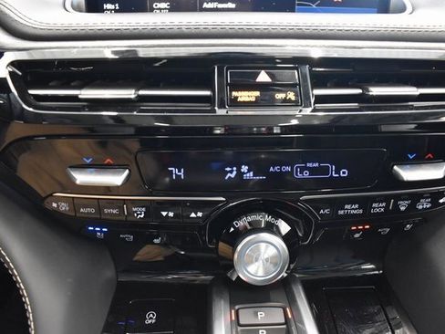 Used 2023 Acura MDX SH-AWD w/ Advance Package image 30