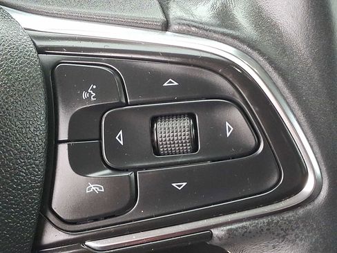 Used 2022 Buick Envision Preferred image 22