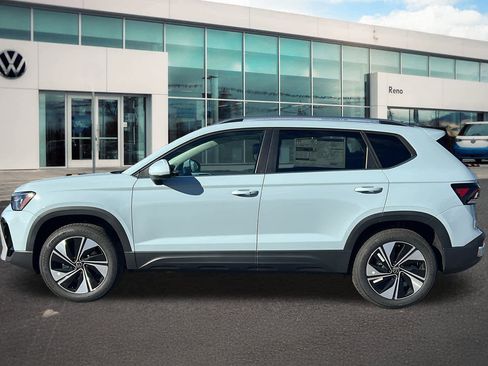 New 2026 Volkswagen Taos SE image 8