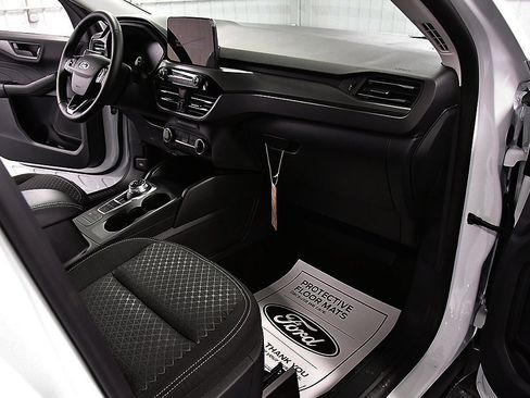 New 2025 Ford Escape Active w/ Cold Weather Package image 28