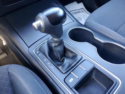 Used 2018 Kia Sorento LX image 23