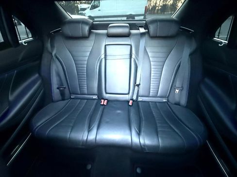 Used 2020 Mercedes-Benz S 560 Sedan w/ AMG Line Exterior image 31