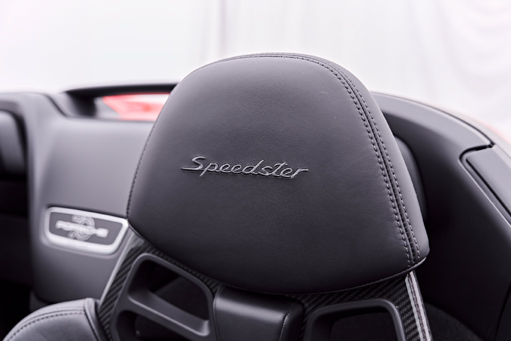 Used 2019 Porsche 911 Speedster w/ Chrono Package RWD image 51