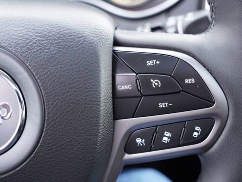 Certified 2022 Jeep Cherokee Limited w/ Elite Package image 35