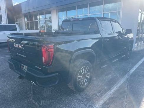 Used 2022 GMC Sierra 1500 AT4 w/ AT4 Preferred Package AWD/4WD image 8