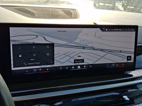 Used 2025 BMW X5 xDrive50e image 18