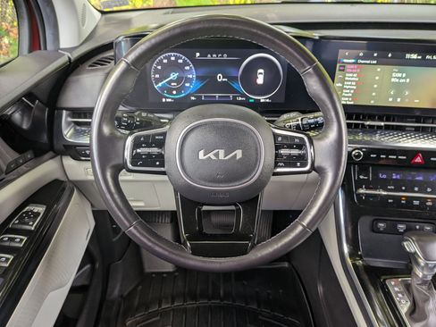 Certified 2023 Kia Carnival SX Prestige image 20