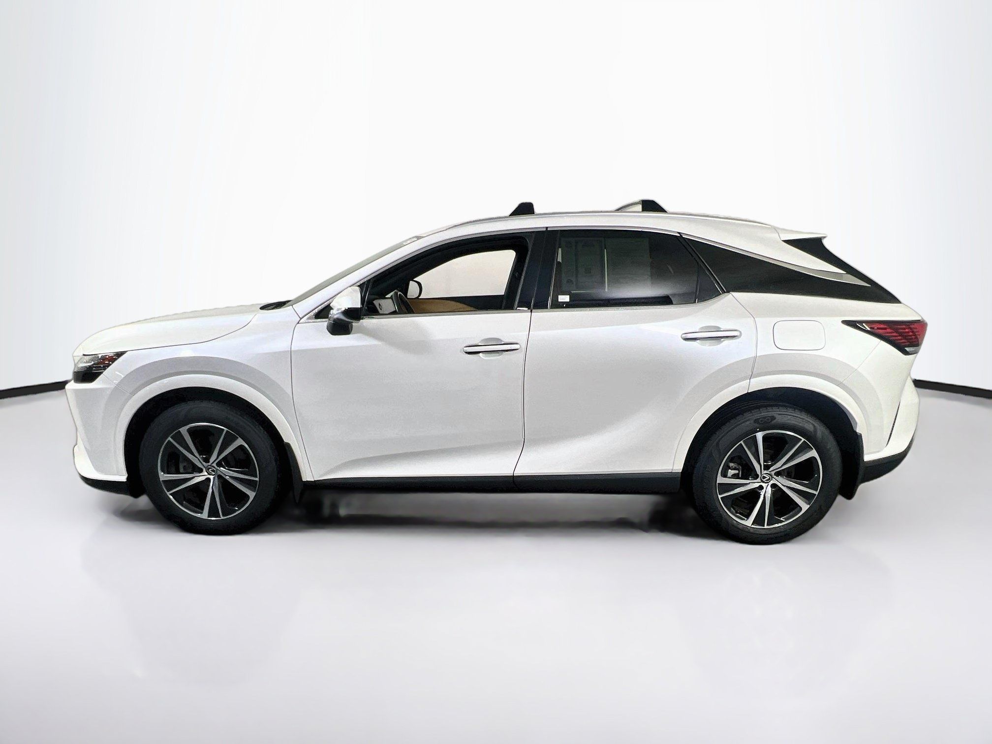 Used 2023 Lexus RX 350 Premium w/ Accessory Package AWD/4WD image 8