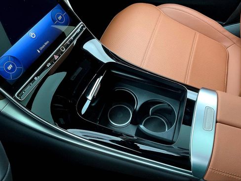 Certified 2026 Mercedes-Benz GLC 300 4MATIC image 35