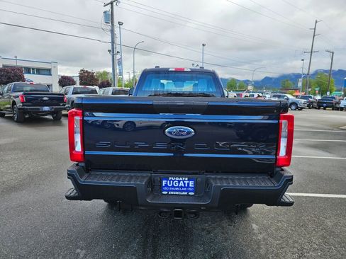 New 2025 Ford F250 XL w/ F-250 >10K GVWR Package image 4