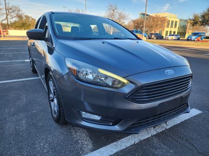Used 2018 Ford Focus SE w/ SE Appearance Package