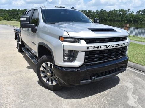 Used 2022 Chevrolet Silverado 2500 Custom w/ Custom Value Package AWD/4WD image 2