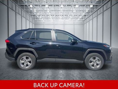 Used 2025 Toyota RAV4 XLE AWD/4WD image 5