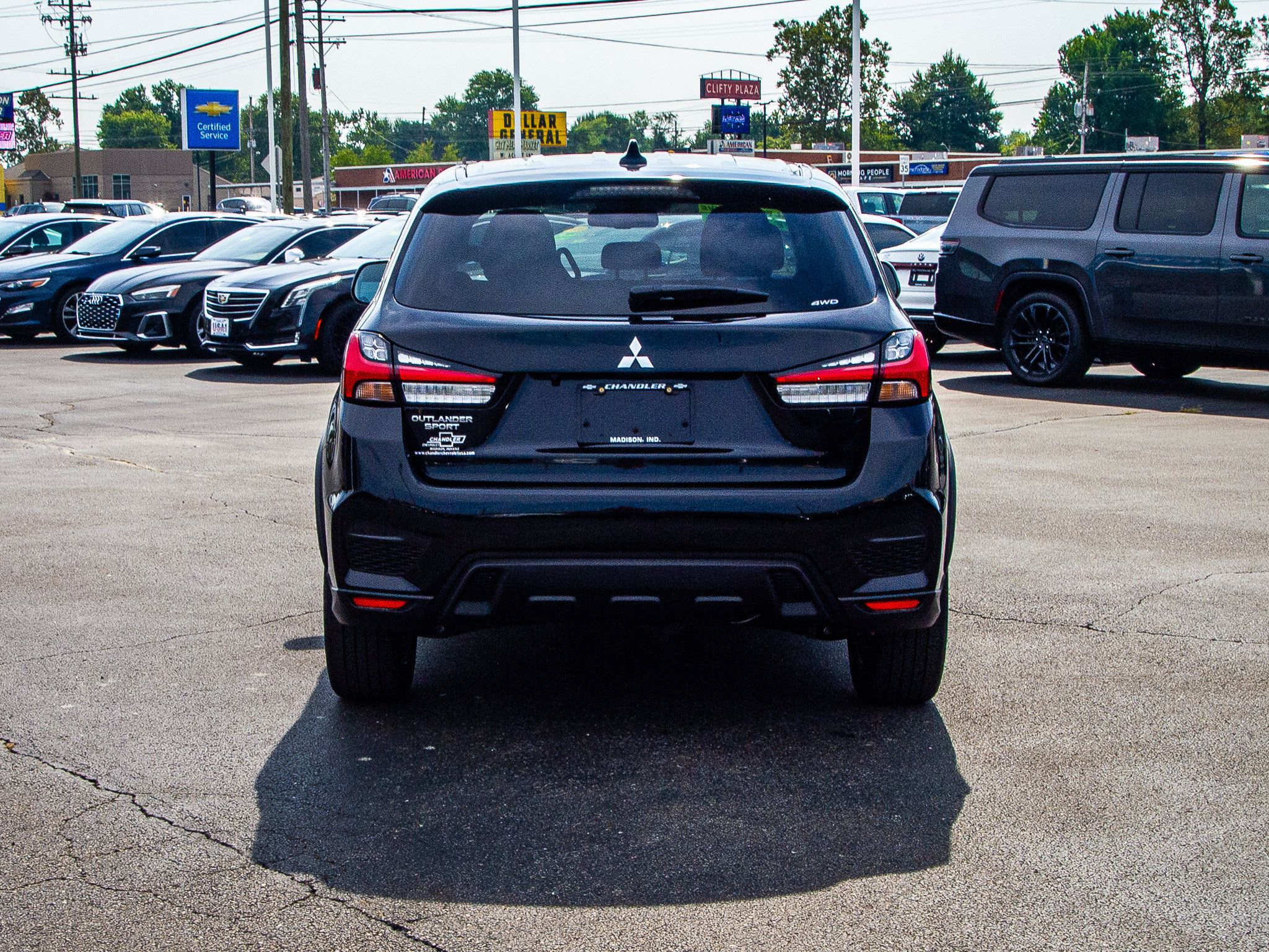 Used 2025 Mitsubishi Outlander Sport ES AWD/4WD image 6