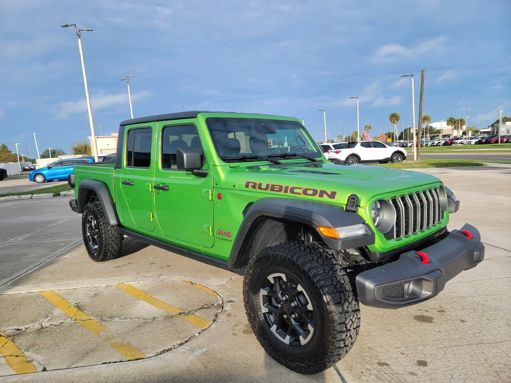 Used 2026 Jeep Gladiator Rubicon w/ Safety Group AWD/4WD image 7