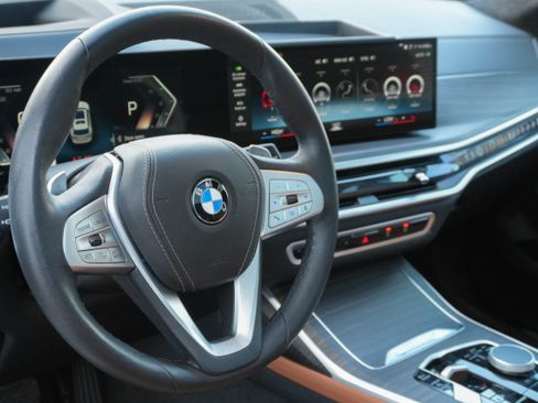 Certified 2023 BMW X7 xDrive40i w/ Premium Package image 6