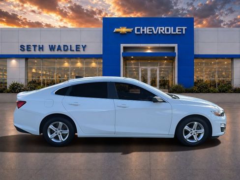 Used 2023 Chevrolet Malibu LS FWD image 8