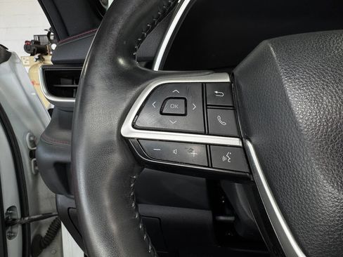 Used 2024 Toyota Highlander XSE AWD/4WD image 16