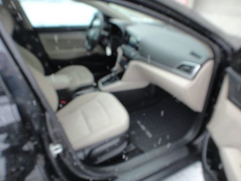 Used 2018 Hyundai Elantra SEL image 12