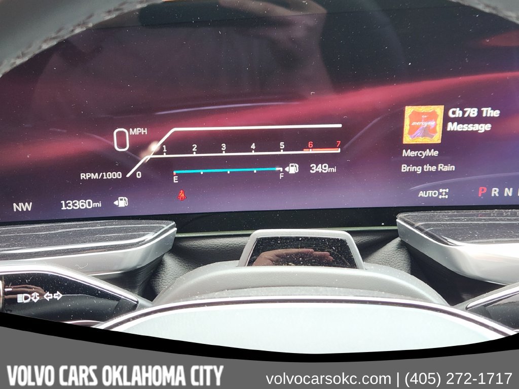 Used 2025 Cadillac Escalade ESV Sport AWD/4WD image 12