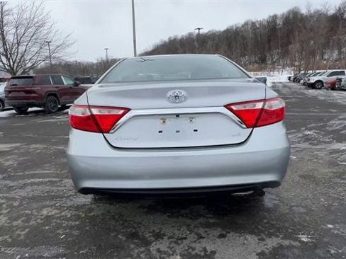 Used 2017 Toyota Camry LE image 7