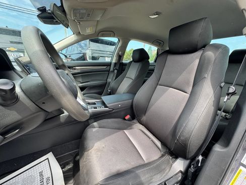 Used 2021 Honda Accord LX image 12