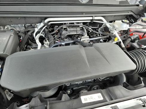 New 2026 Chevrolet Colorado ZR2 AWD/4WD image 32