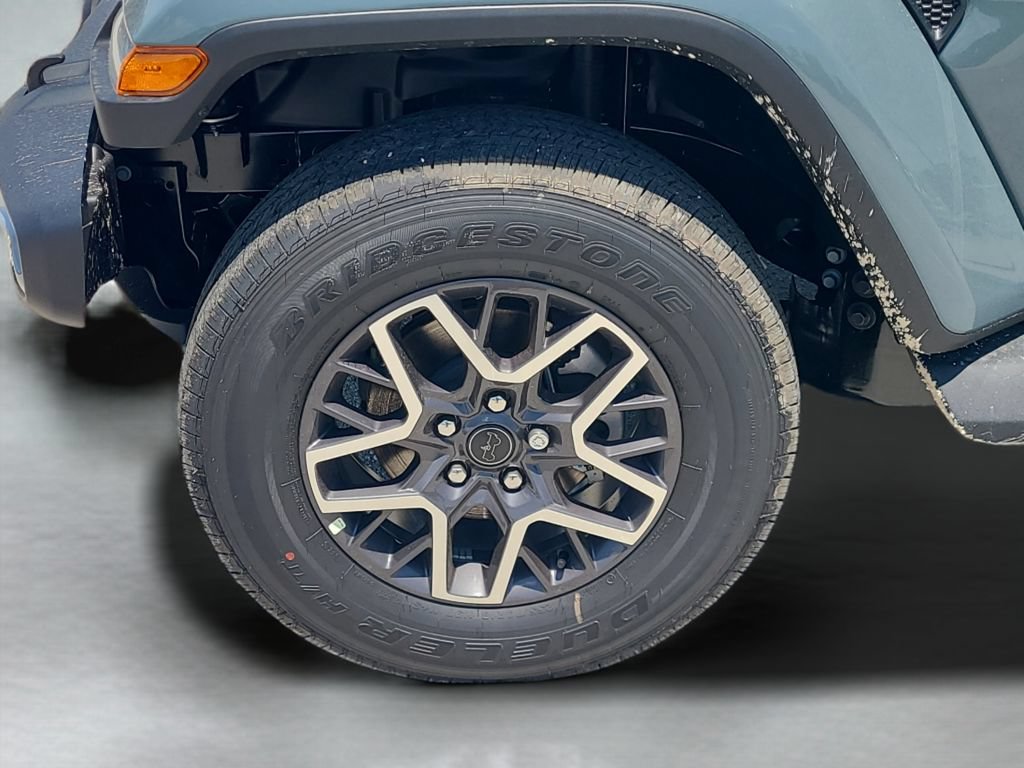 New 2026 Jeep Wrangler Unlimited Sahara AWD/4WD image 26