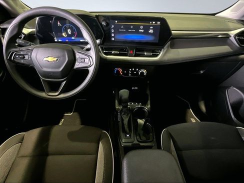 Used 2024 Chevrolet TrailBlazer LS image 7