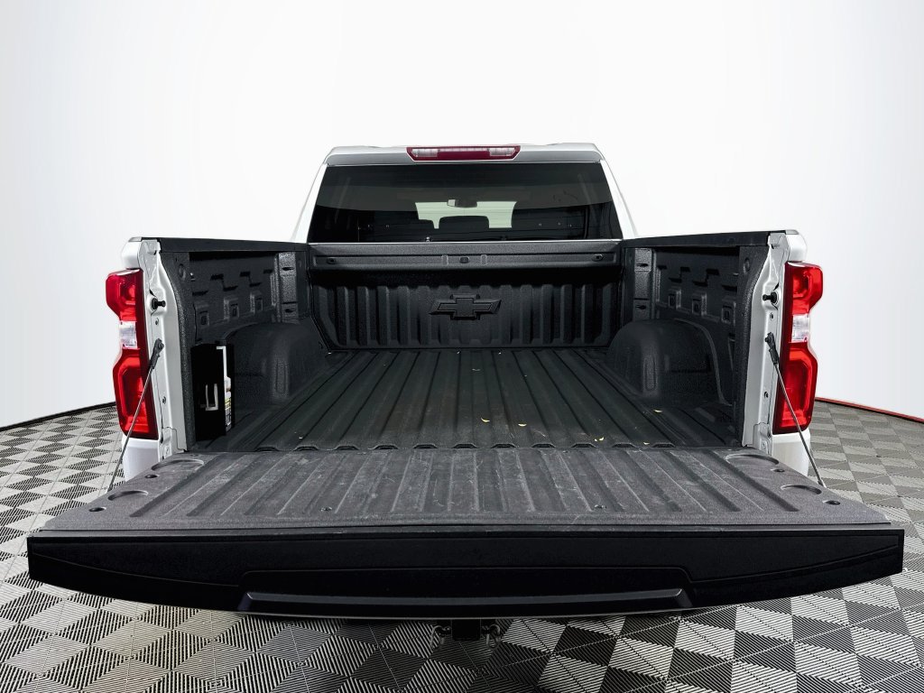 Used 2022 Chevrolet Silverado 1500 RST w/ Safety Package AWD/4WD image 25
