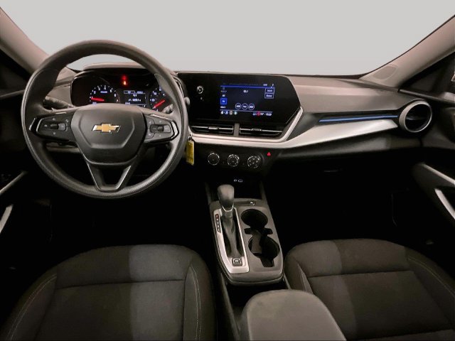 Used 2024 Chevrolet Trax LS w/ LS Convenience Package FWD image 14