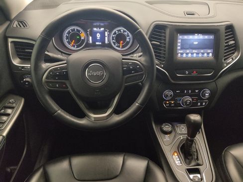 Used 2019 Jeep Cherokee Latitude Plus AWD/4WD image 22