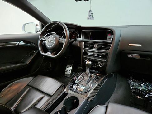 Used 2013 Audi RS 5 Coupe w/ Audi MMI Navigation Plus Pkg image 25