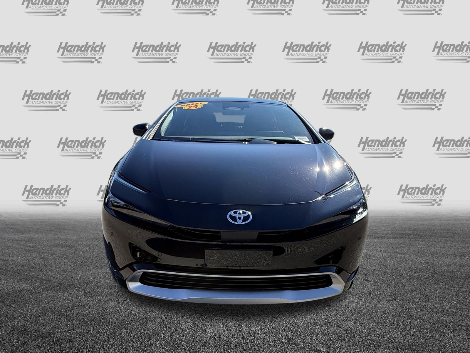 Used 2024 Toyota Prius Prime FWD image 3